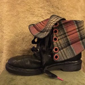 Dr Martens Aimilita Fold-Over Combat Boots Size 9